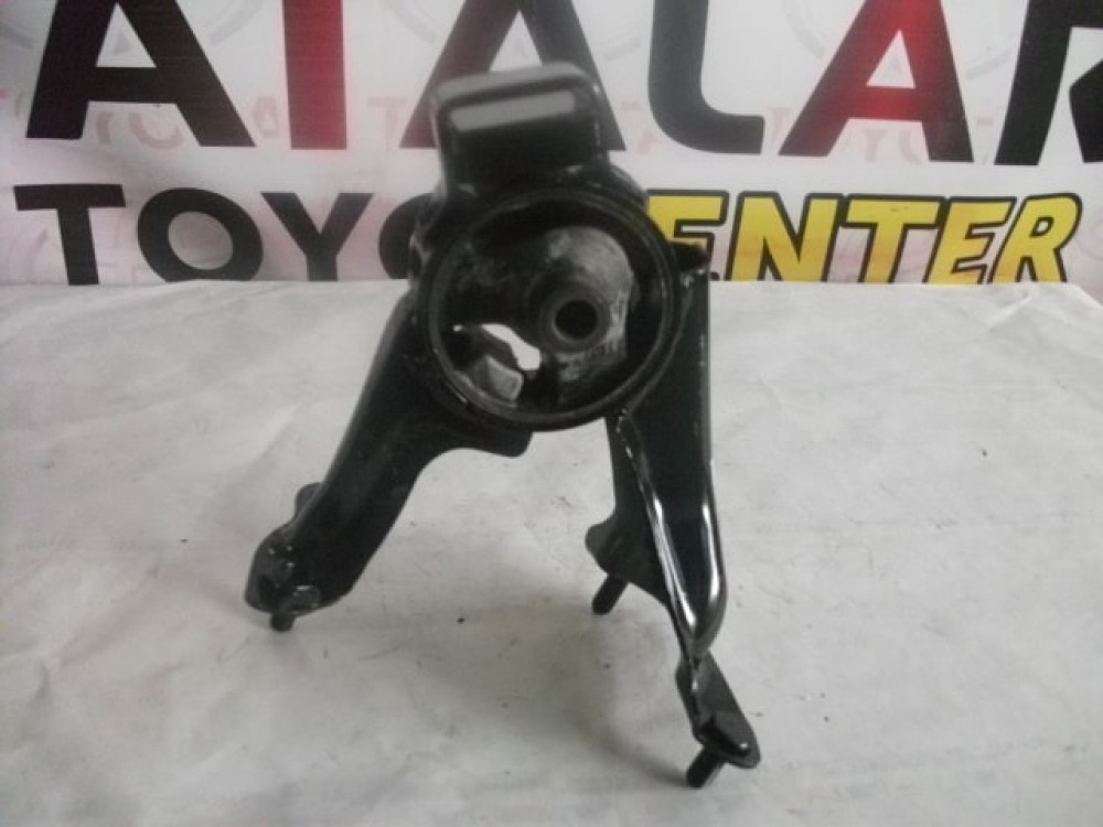 TOYOTA AVENSİS MOTOR TAKOZU
