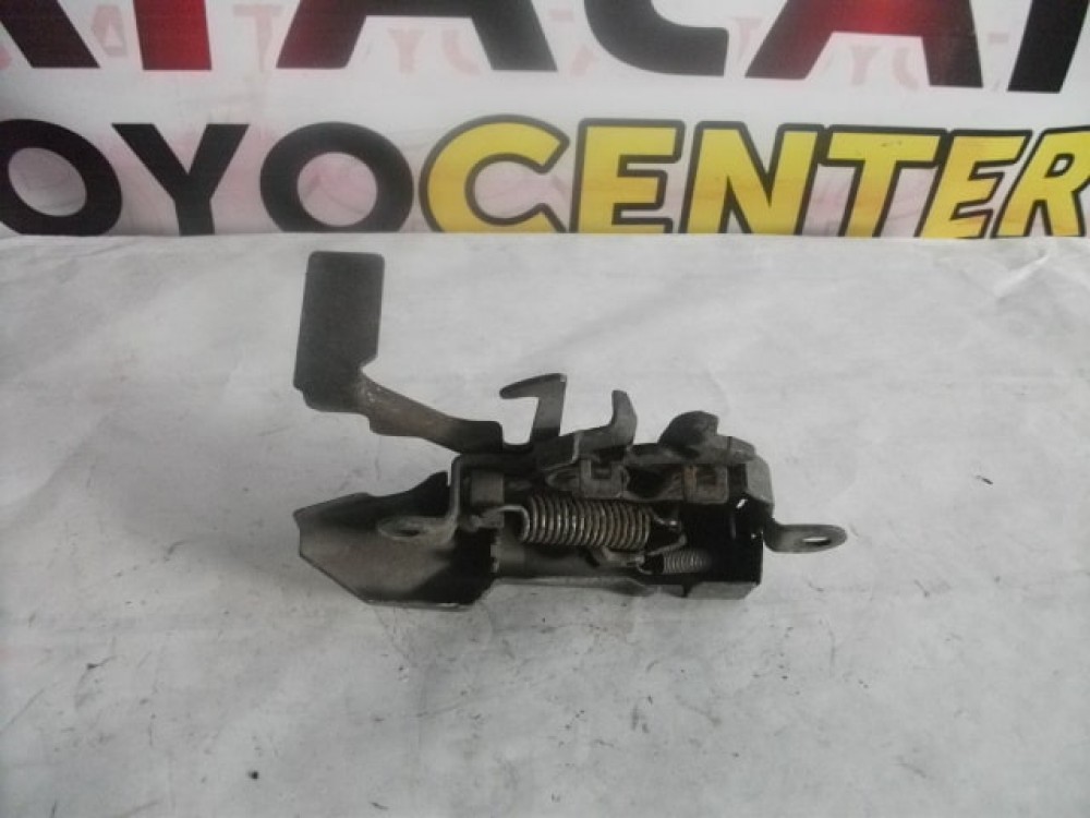 TOYOTA CARİNA KAPUT KİLİDİ 
