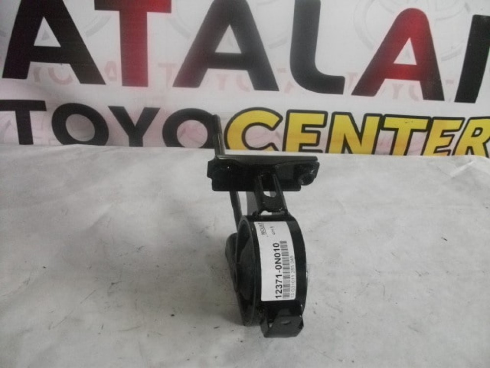 TOYOTA YARİS MOTOR TAKOZU