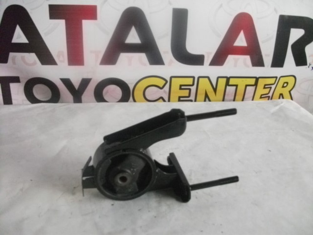 TOYOTA YARİS MOTOR TAKOZU