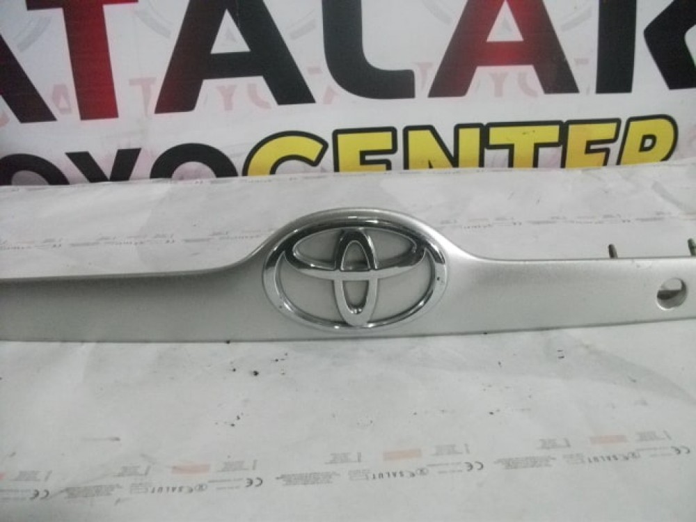 2004 COROLLA BAGAJ ÇITASI