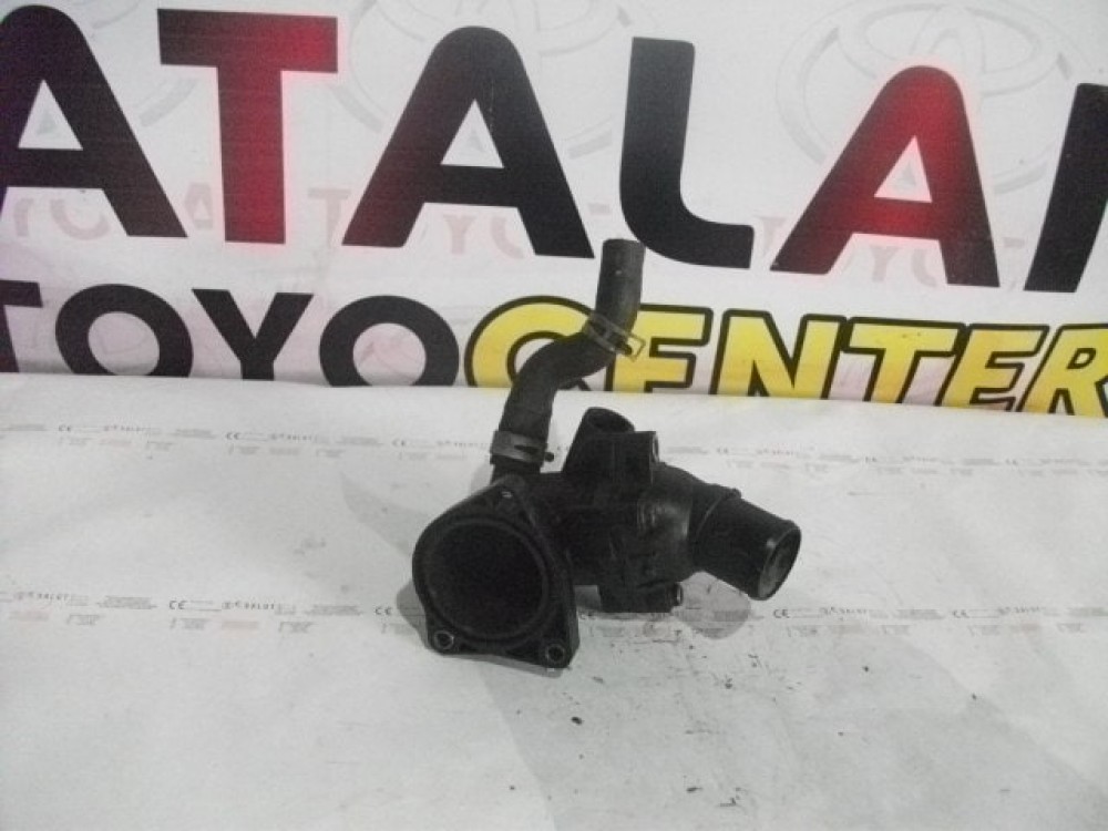 2010 AVENSİS TERMOSTAT KAPAĞI