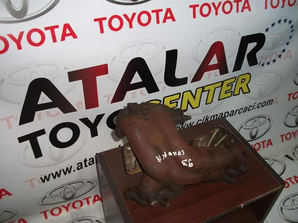 Toyota Corona Egzoz Manifoldu