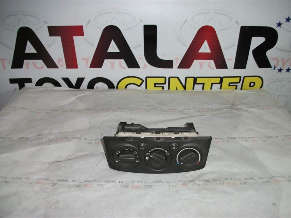 Toyota Avensis Klima Kontrol Paneli 2005