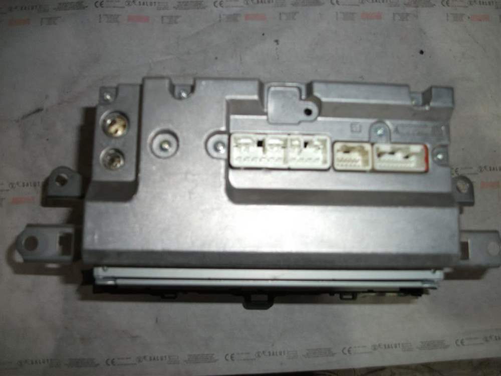 Toyota Corolla 2006-2010 Radyo Ünitesi