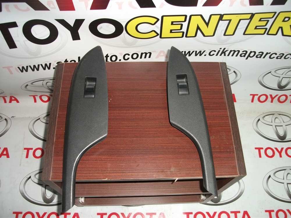 Toyota Corolla 2008 Arka Cam Düğmesi Sağ Sol