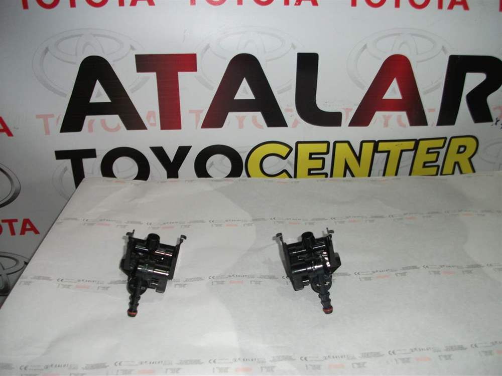 Toyota Corolla 2010-12 Far Yıkama Robotu