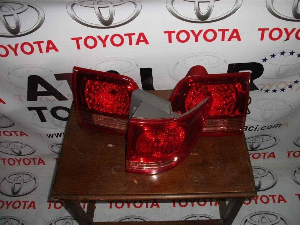 Toyota Fortuner Arka Stop Lamba Takımı