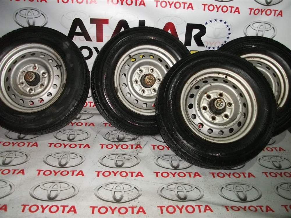 Toyota Hi-Ace 2018 4 Adet Jant Lastik