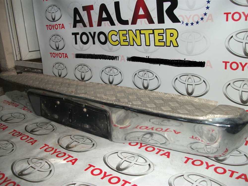 Toyota Hi-Lux Hügo 2012 Arka Tampon Orjinal