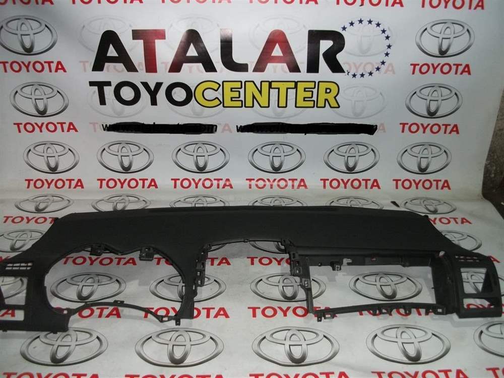 Toyota Auris 2007-2012 Torpido Göğsü