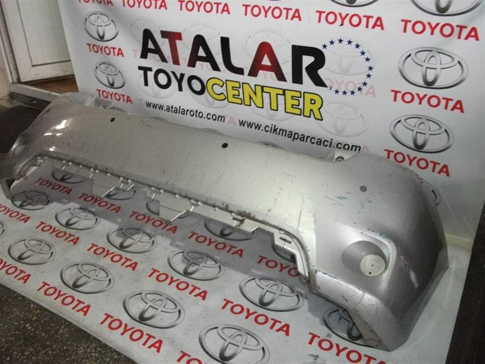 Toyota Auris 2011 Arka Tampon