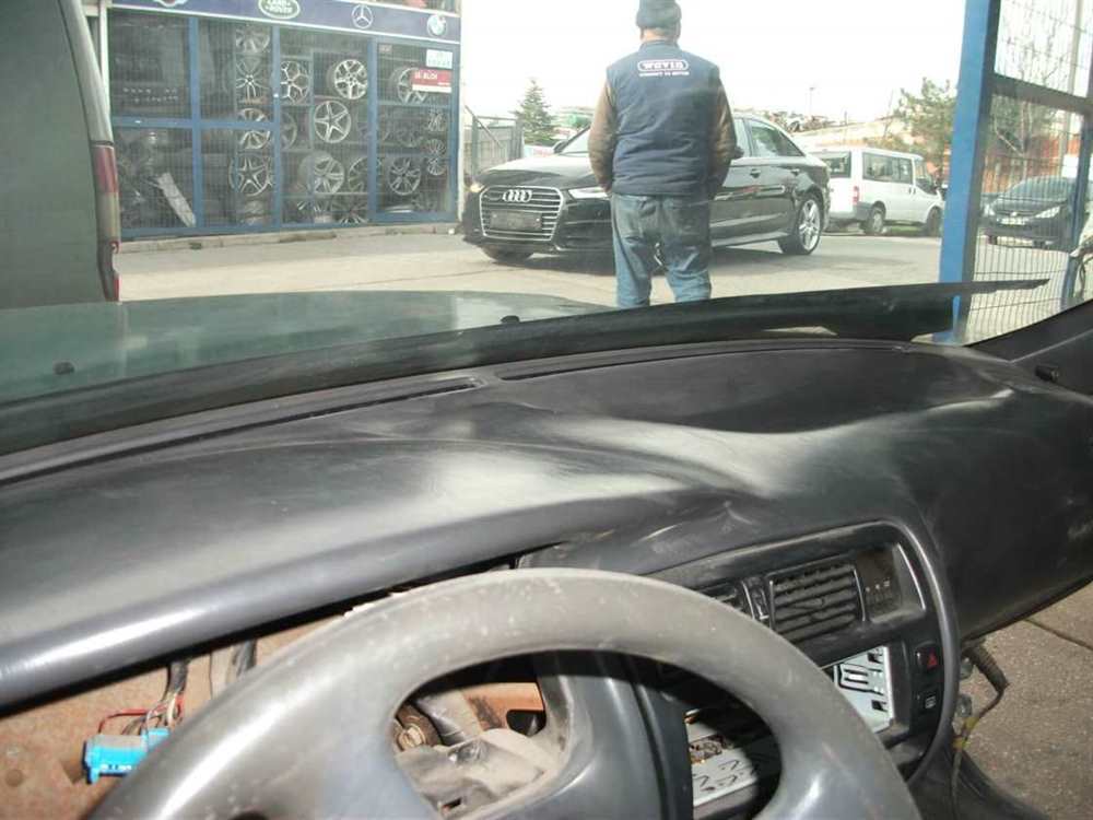Toyota Corolla 101 1997 Ön Torpido (Boş)