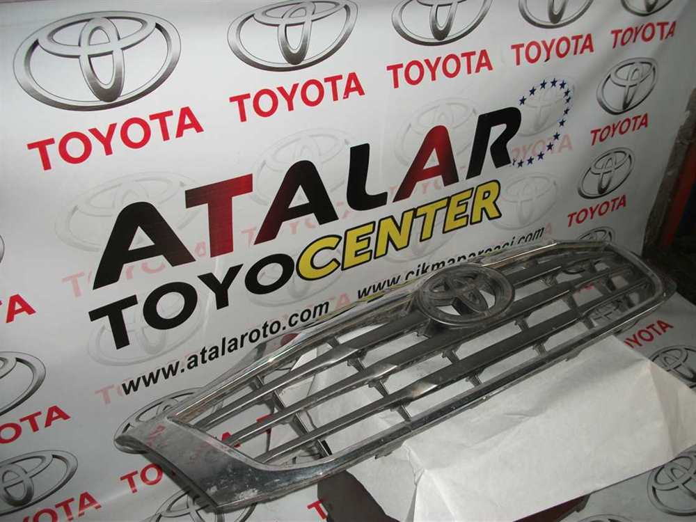 Toyota Hi-Lux 2011 Ön Panjur