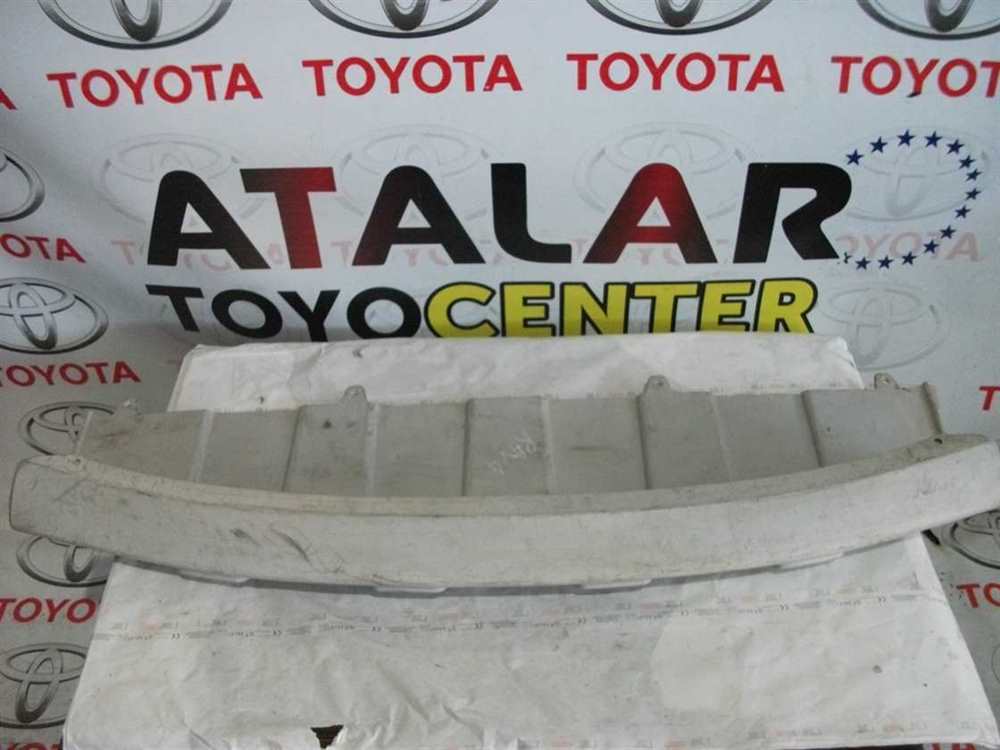 Toyota Rav4 Arka Tampon Karlık