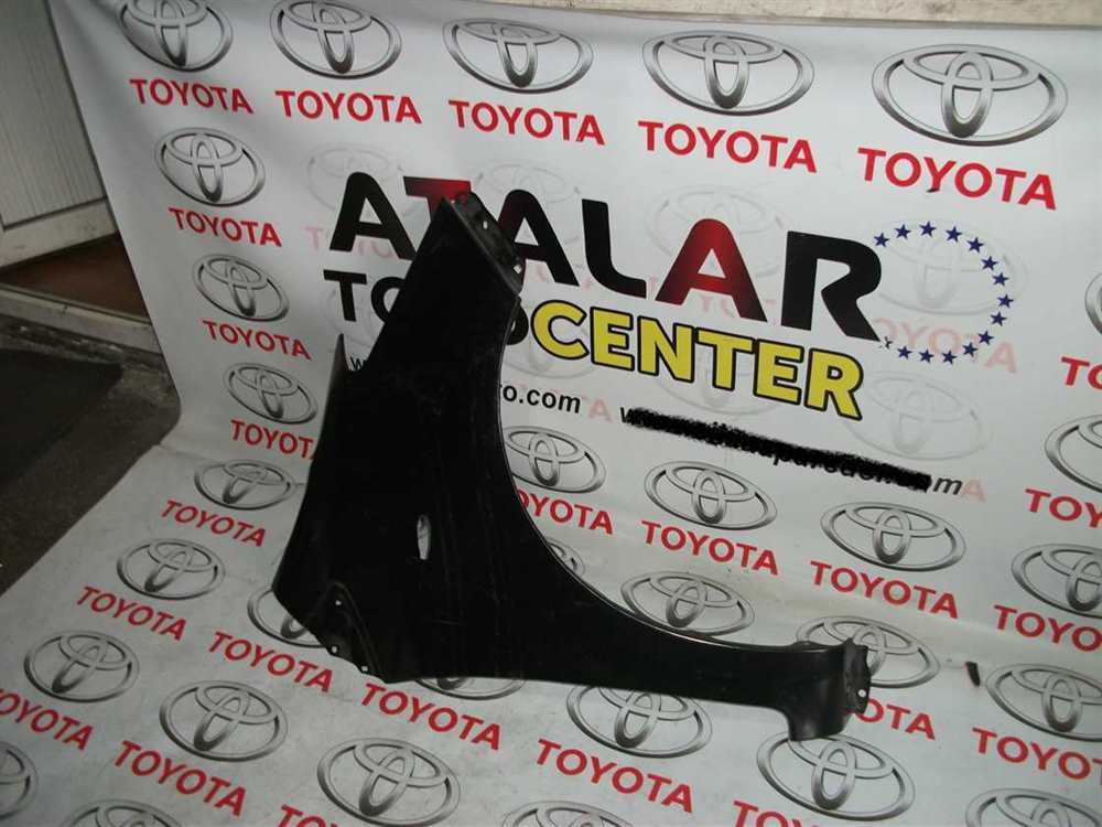 Toyota Yaris 2008 Sağ Ön Çamurluk