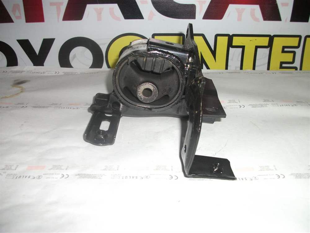 Toyota Yaris Ön 1.3 Motor Takozu 