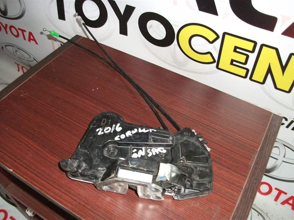 Toyota Corolla 2016 Ön Sağ Kapı Kilidi Hatasız Orjinal