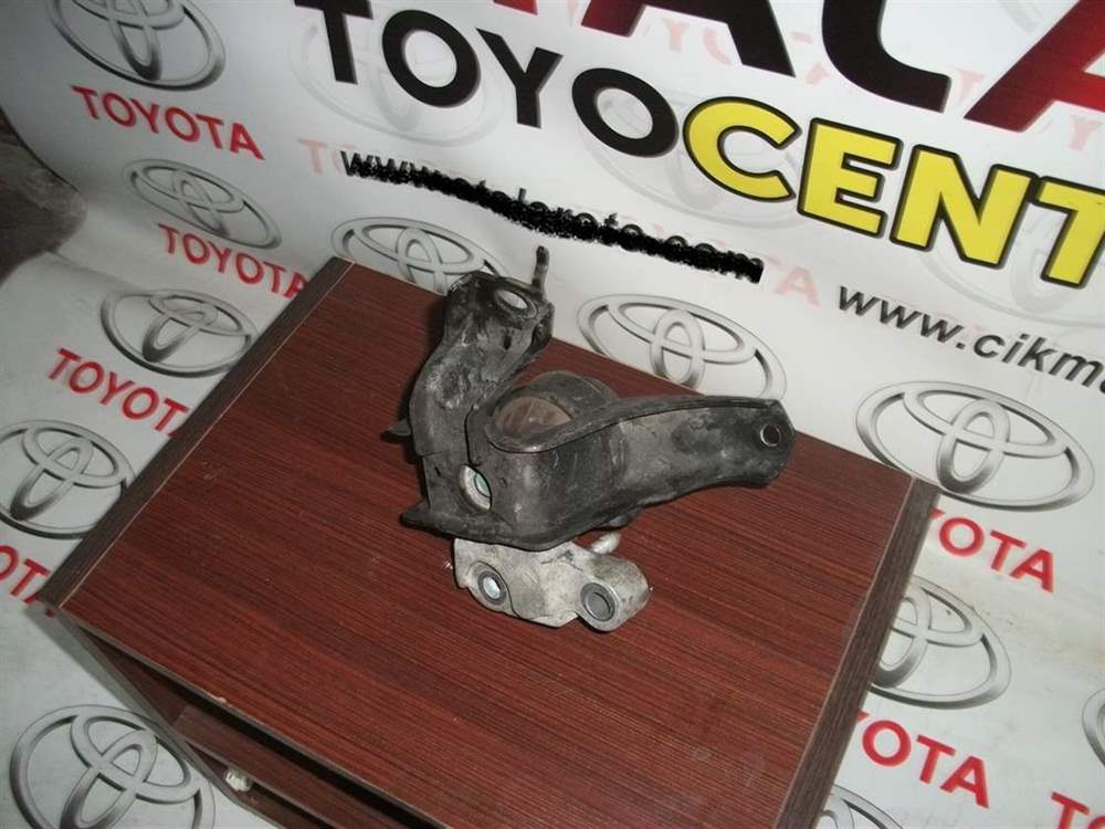 Toyota Yaris 1.33 Sağ Motor Kulağı Hatasız 